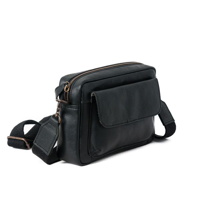 Huvudbild LAVA läder clutch med ytterficka - svart