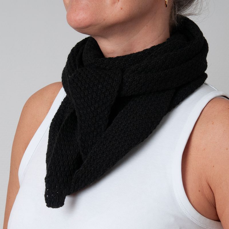 Pärlstickad triangelscarf - svart