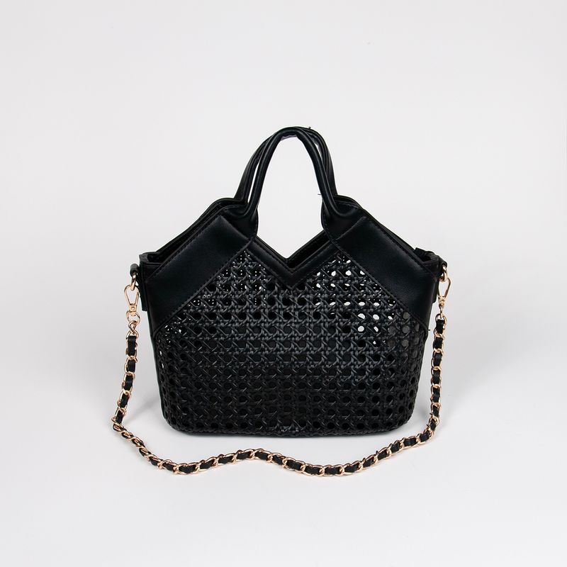 Izra liten shopper - svart - lätt och elegant väska