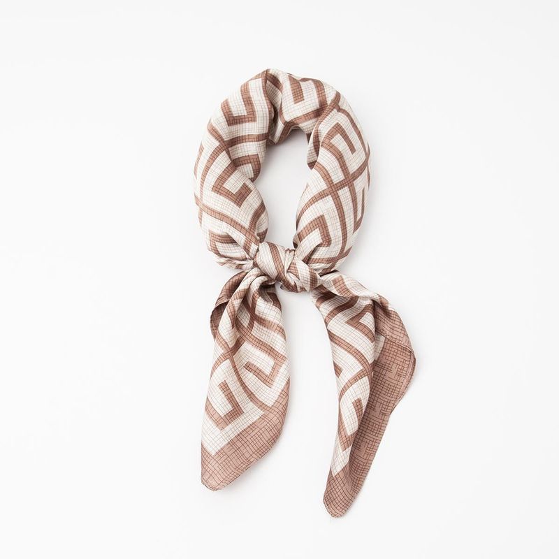 Liten scarf brun-vit grafiskt mönster 70x70 cm