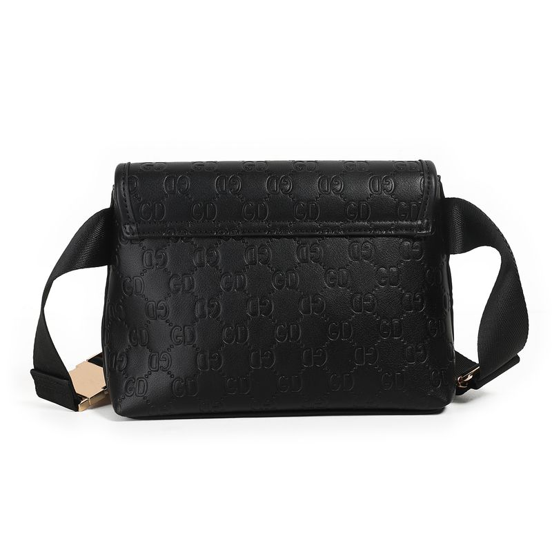 Väska Iris svart i imitationsläder