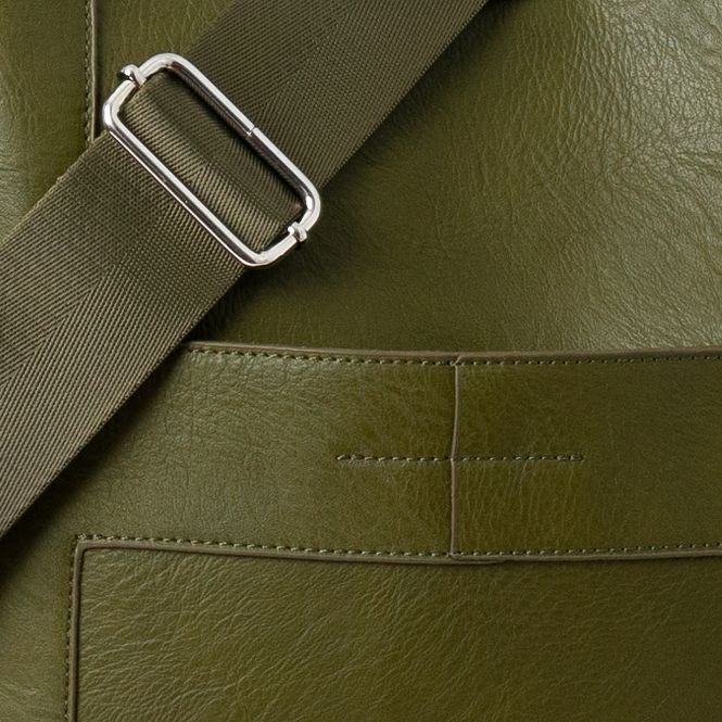 Huvudbild Anna stor crossbodyväska - mörk grön