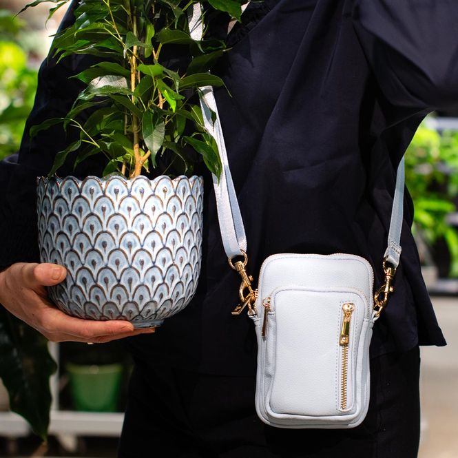 Huvudbild IDA mobilväska - ljus blå