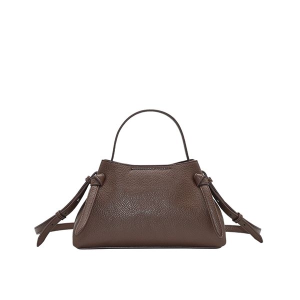 Huvudbild Hermine Brun väska i imitationsskinn med vridlås ...