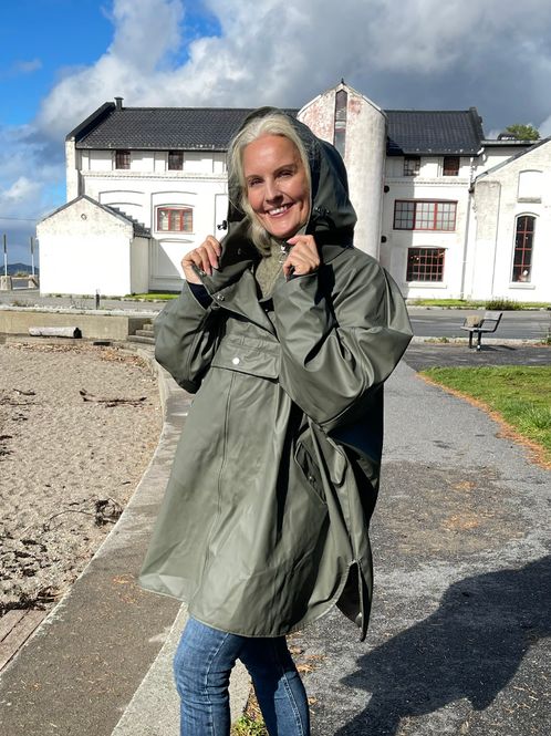 Huvudbild Regnponcho - olivgrön