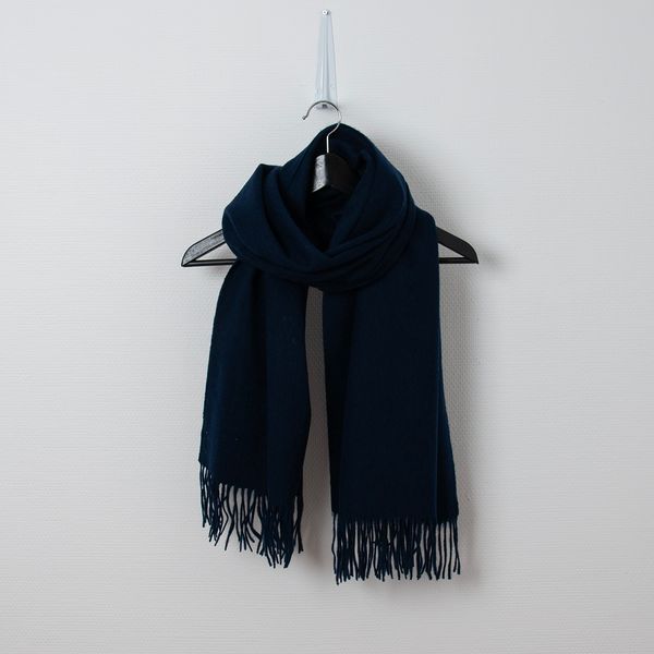 Bild på Ullscarf med fransar - marinblå