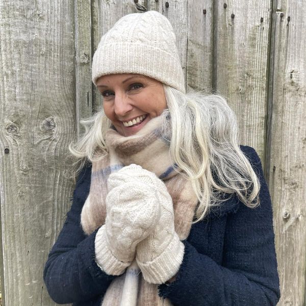 Huvudbild Vinterpaket - halsduk, mössa och vantar i mjuk ...