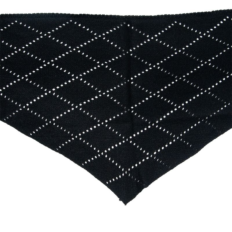 Stickad trekantsscarf i svart - 30 x 116 cm